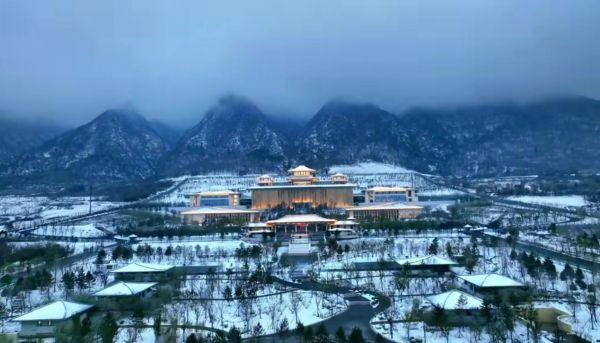 沃田灯光设计创造长安初雪下的“国家版本馆”绝美夜景