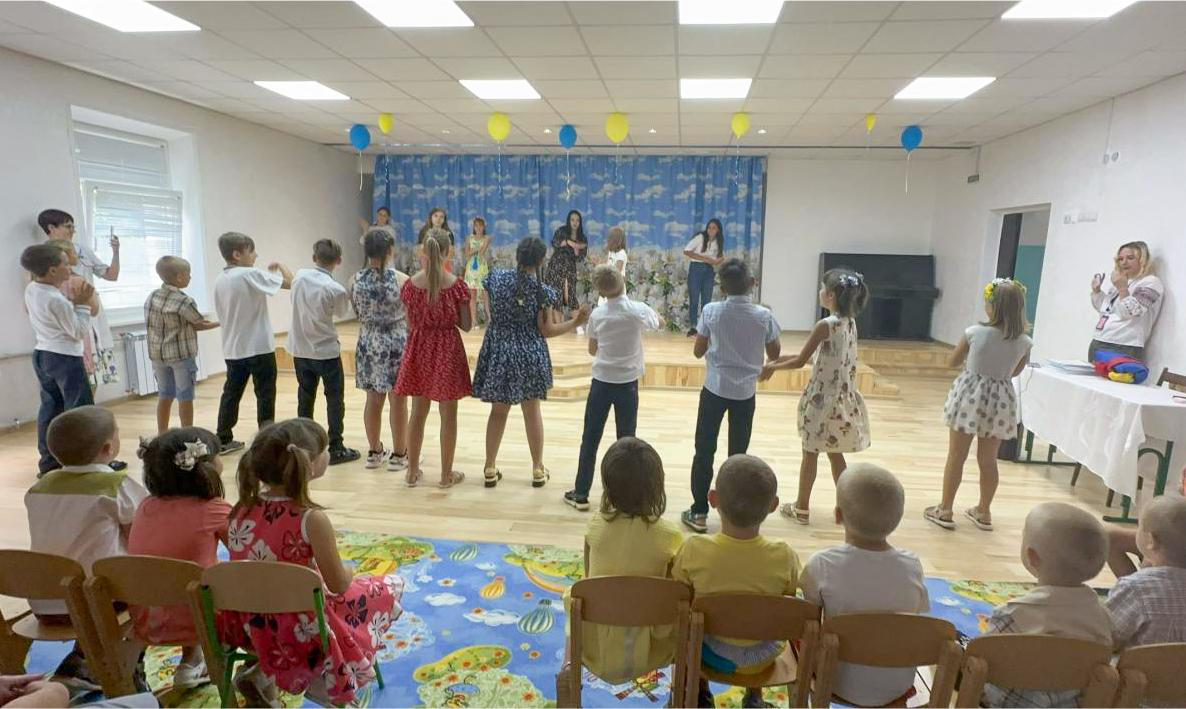 中国爱心企业家慈善捐赠乌克兰儿童福利机构